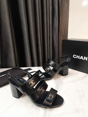 Chanel Turnlock CC interlocking leather heeled sandals size 41